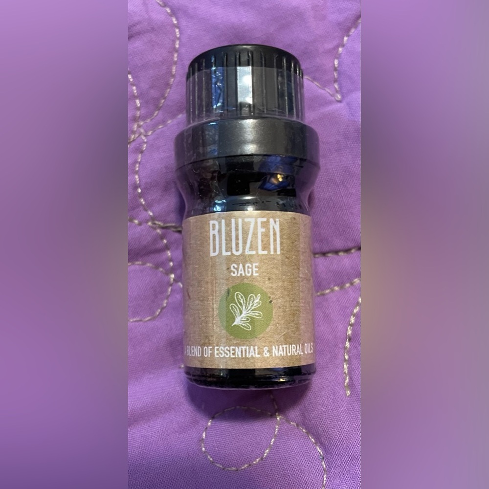 BLUZEN SAGE ESSENTIAL OIL .17 oz